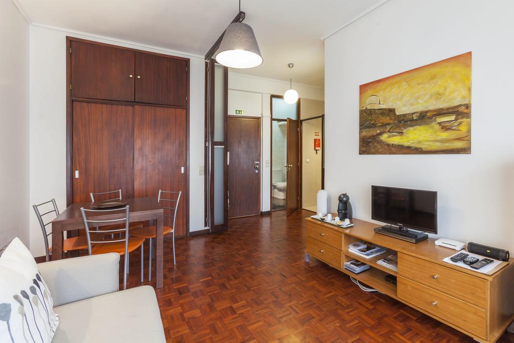 Apartment Camoes Porto Bagian luar foto